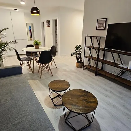 Apartmán 2 With Terrace, New Building, 2bk *